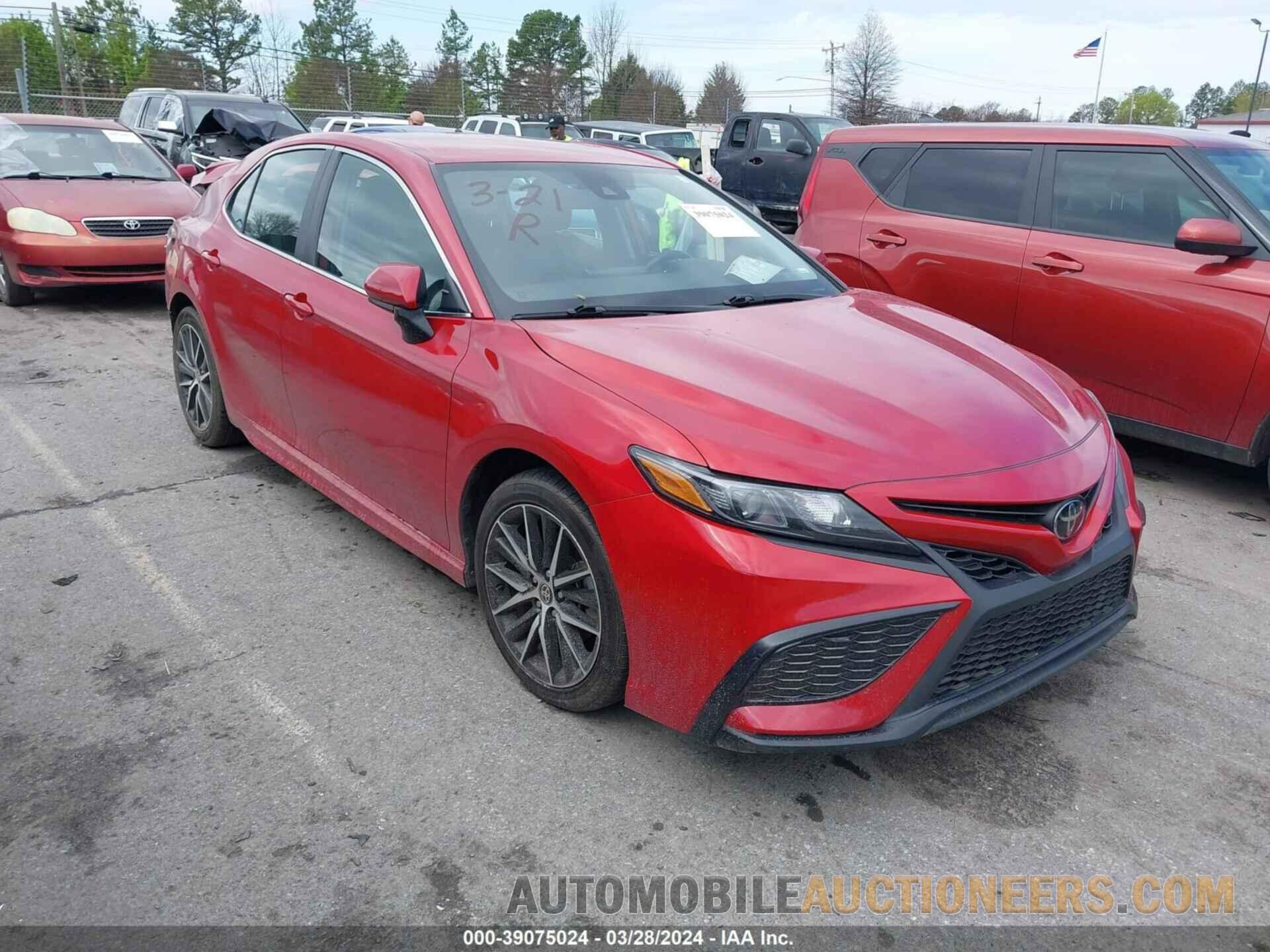 4T1G11AK4MU455221 TOYOTA CAMRY 2021