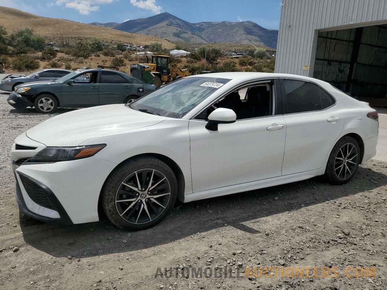 4T1G11AK4MU459852 TOYOTA CAMRY 2021