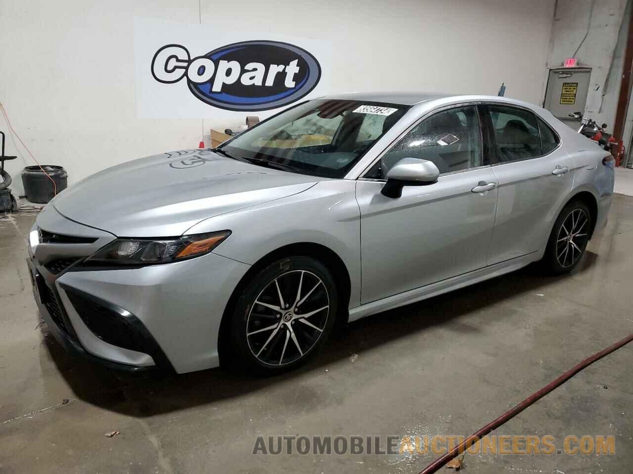 4T1G11AK4MU461844 TOYOTA CAMRY 2021