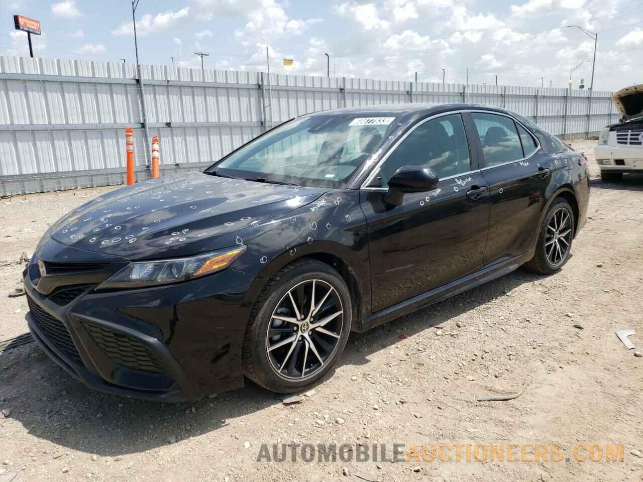 4T1G11AK4MU466218 TOYOTA CAMRY 2021