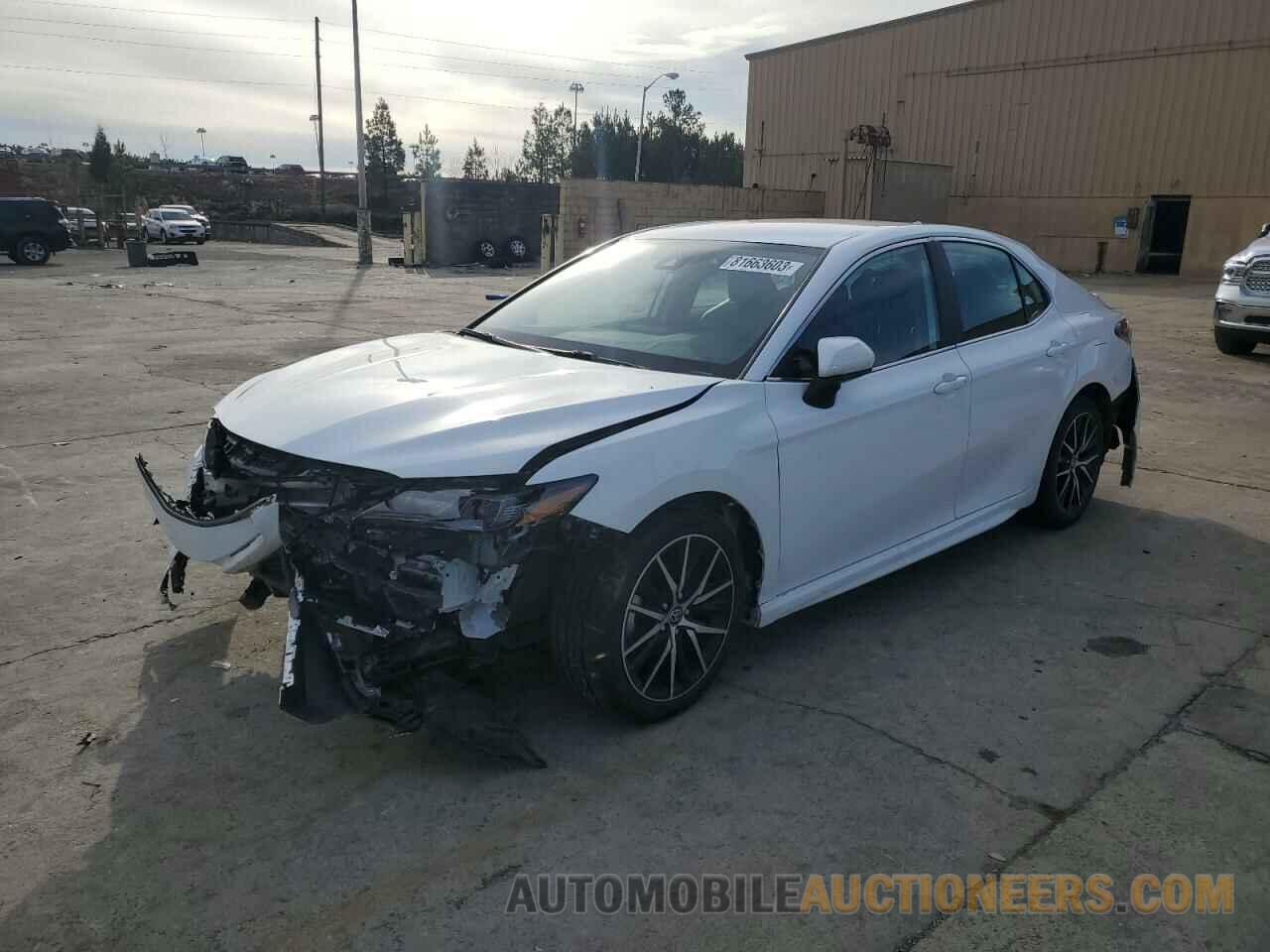 4T1G11AK4MU512775 TOYOTA CAMRY 2021