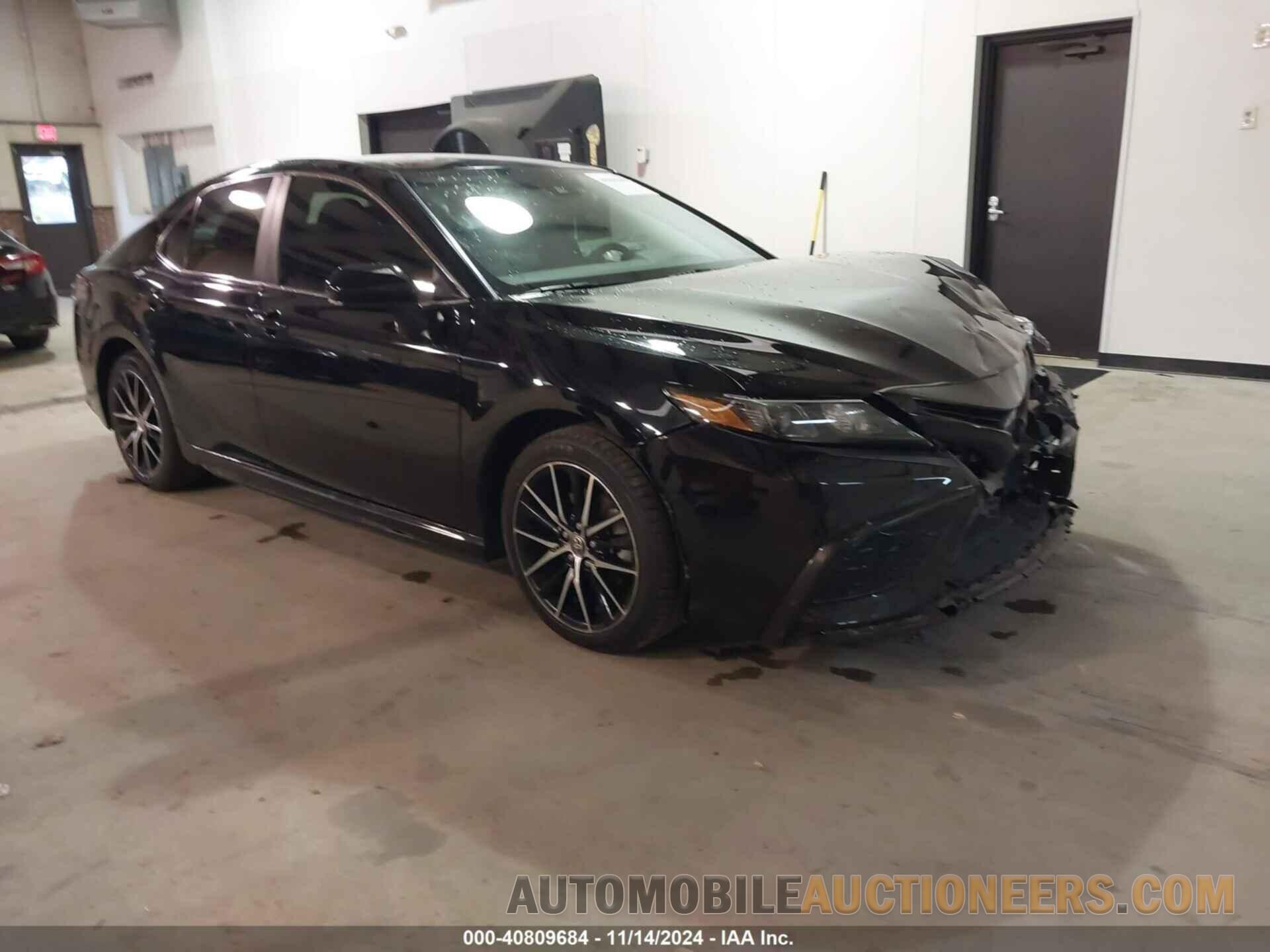 4T1G11AK4MU520164 TOYOTA CAMRY 2021