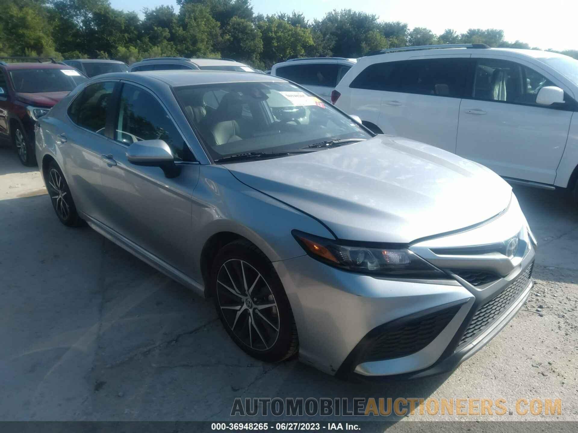 4T1G11AK4MU523761 TOYOTA CAMRY 2021