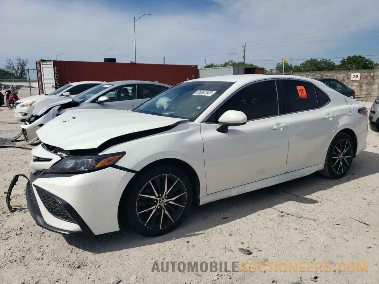 4T1G11AK4MU528247 TOYOTA CAMRY 2021