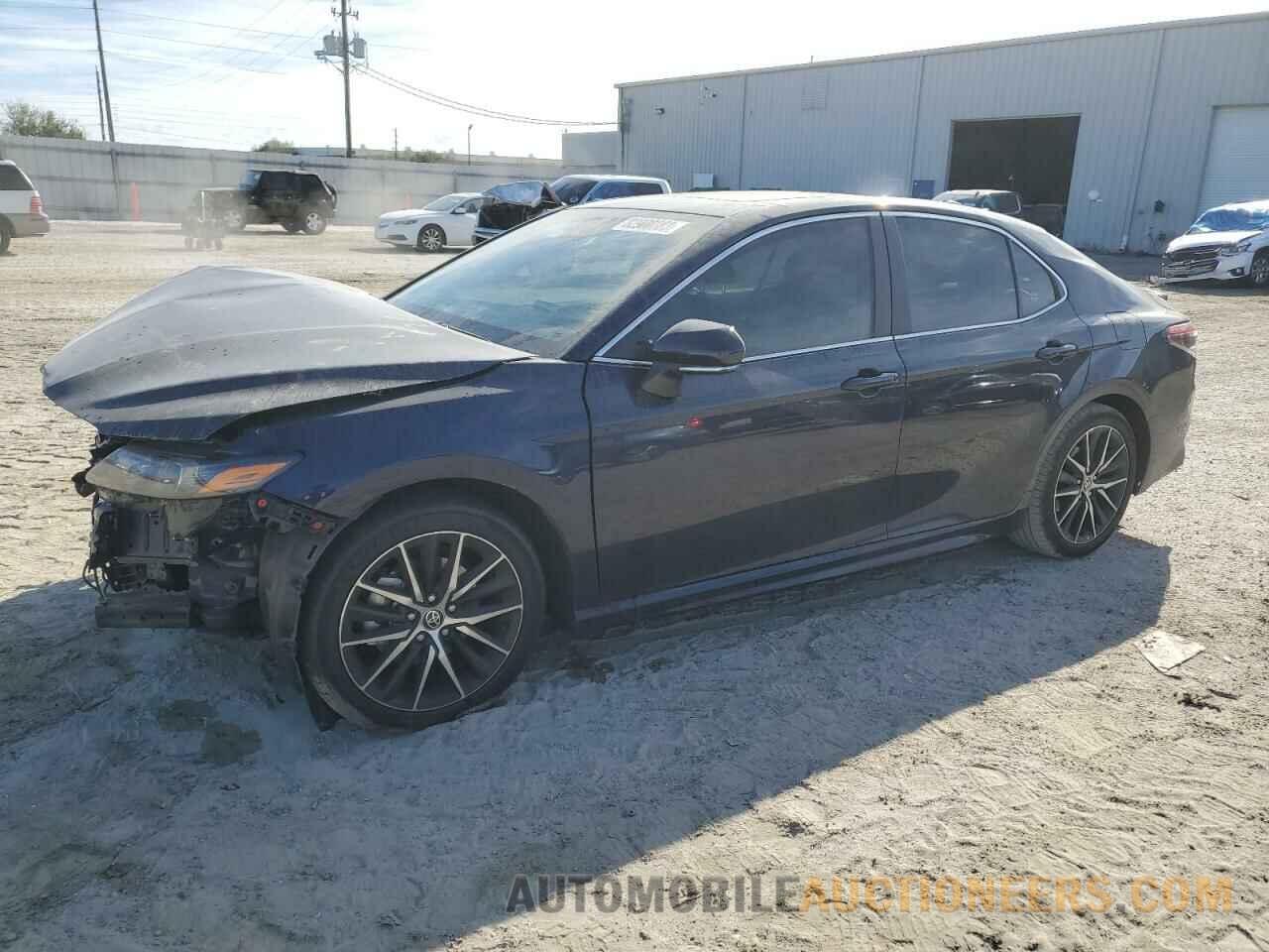 4T1G11AK4MU532959 TOYOTA CAMRY 2021