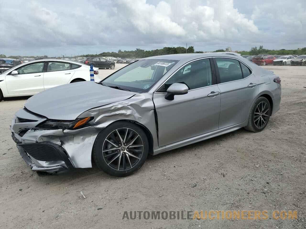 4T1G11AK4MU534596 TOYOTA CAMRY 2021