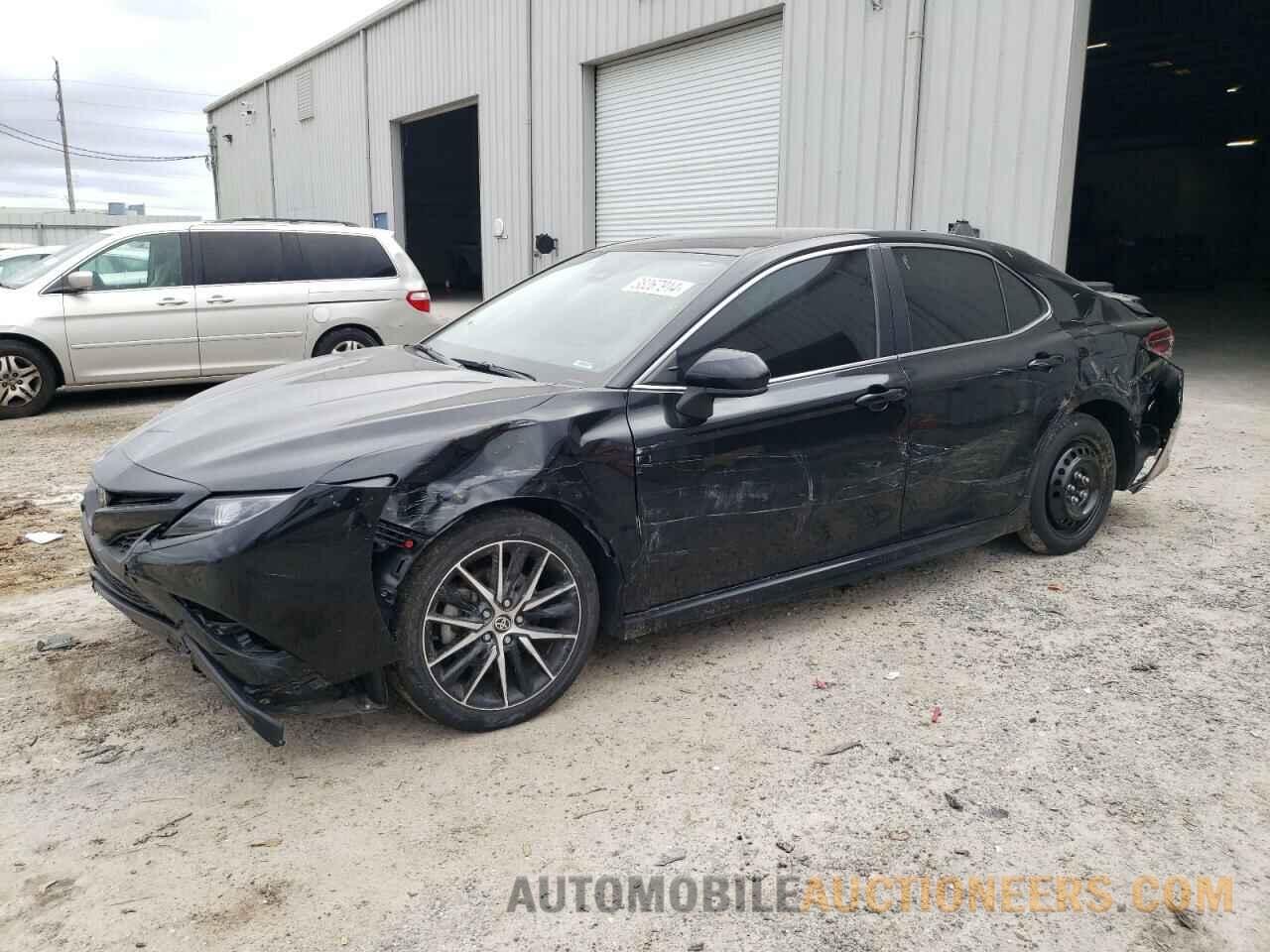 4T1G11AK4MU534825 TOYOTA CAMRY 2021