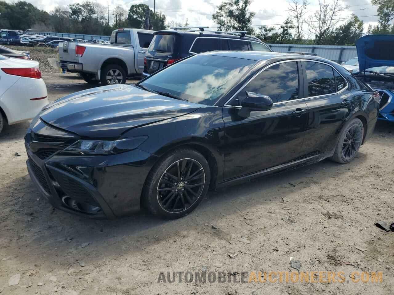 4T1G11AK4MU552449 TOYOTA CAMRY 2021