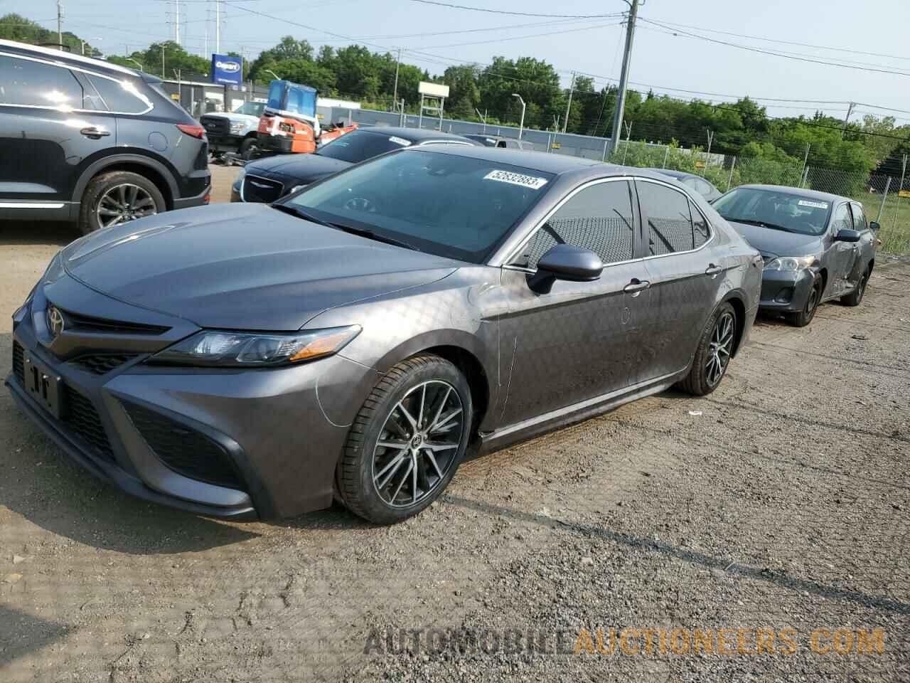 4T1G11AK4MU552550 TOYOTA CAMRY 2021