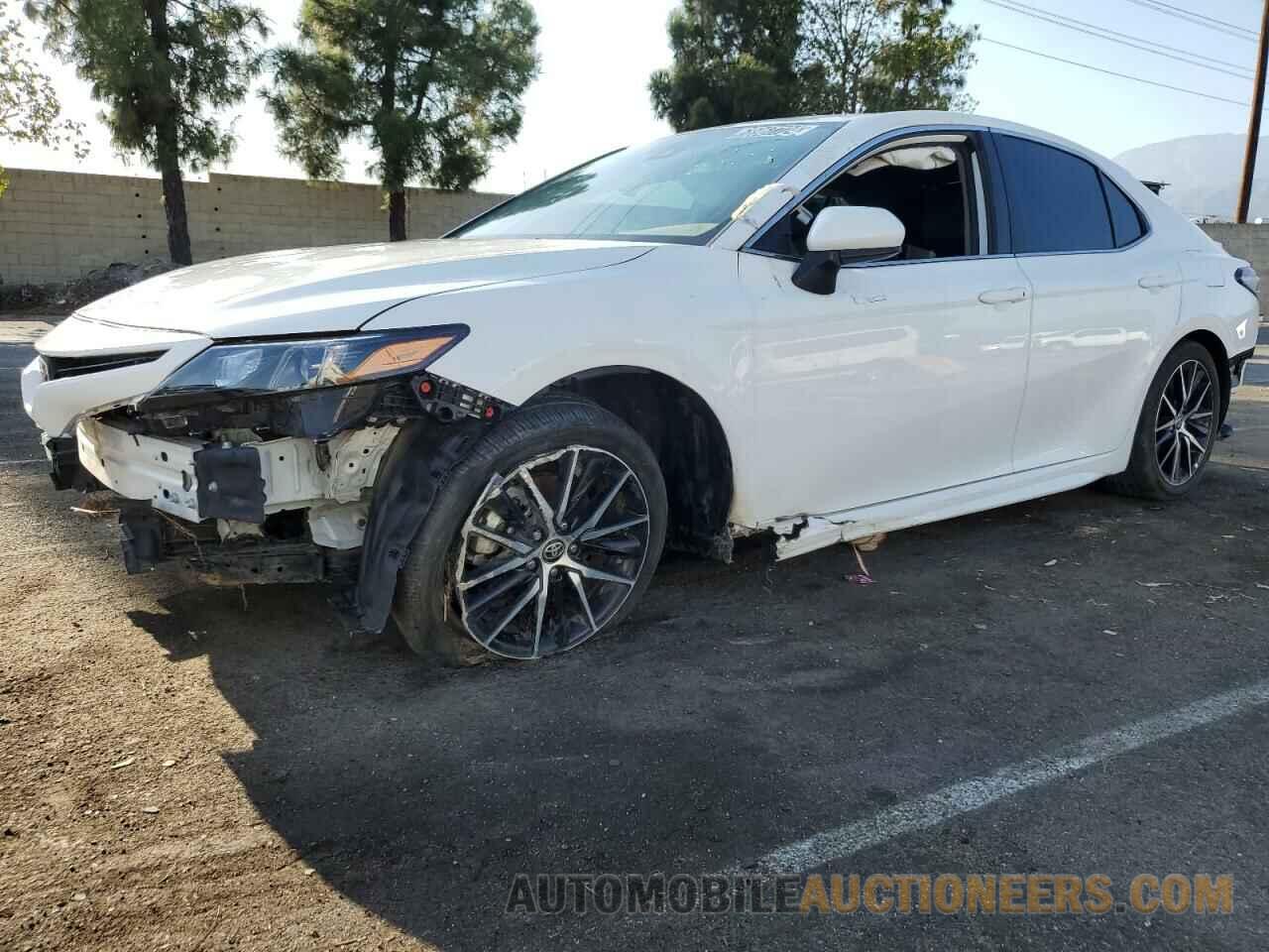 4T1G11AK4MU553987 TOYOTA CAMRY 2021