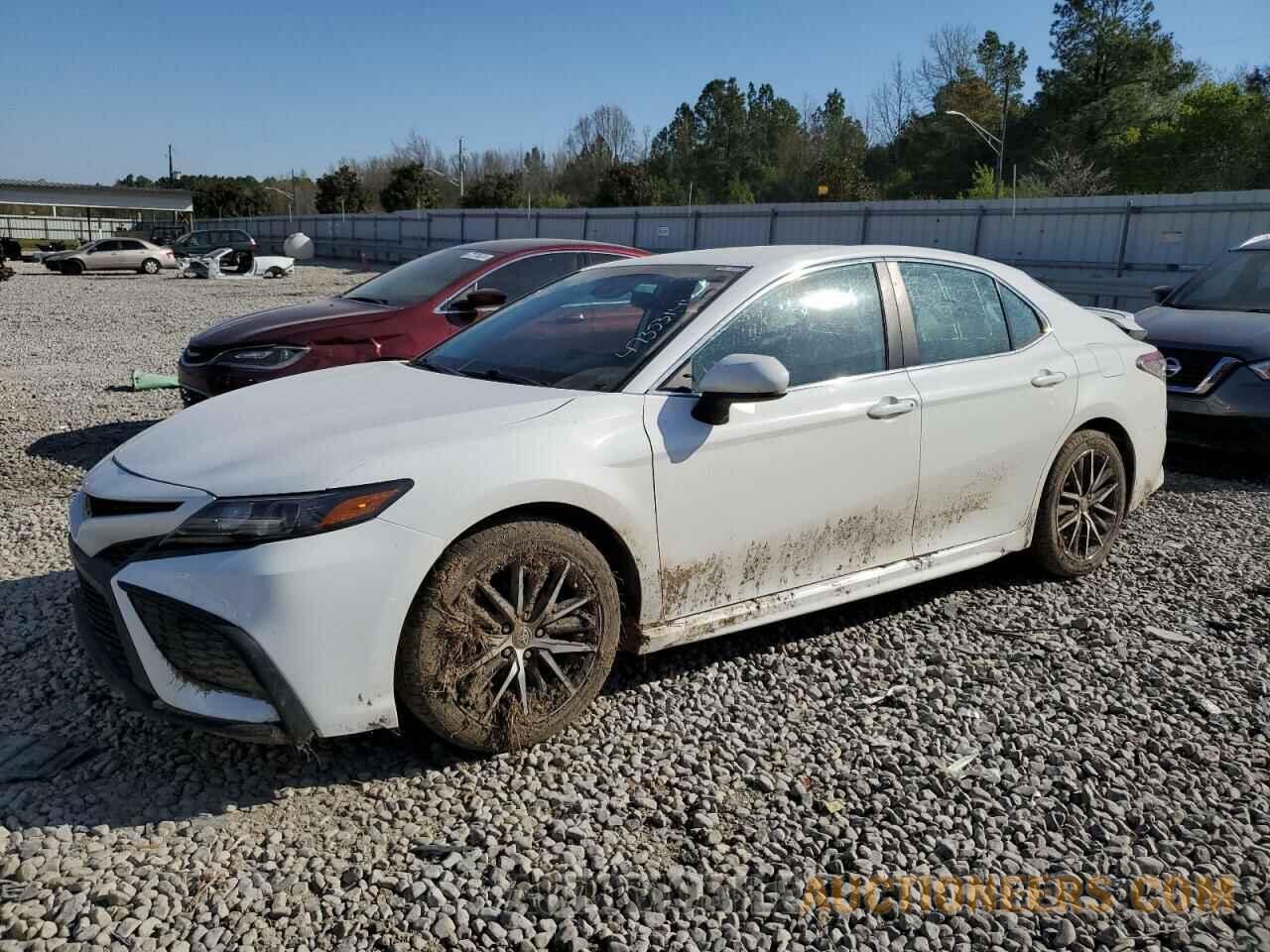 4T1G11AK4MU554847 TOYOTA CAMRY 2021