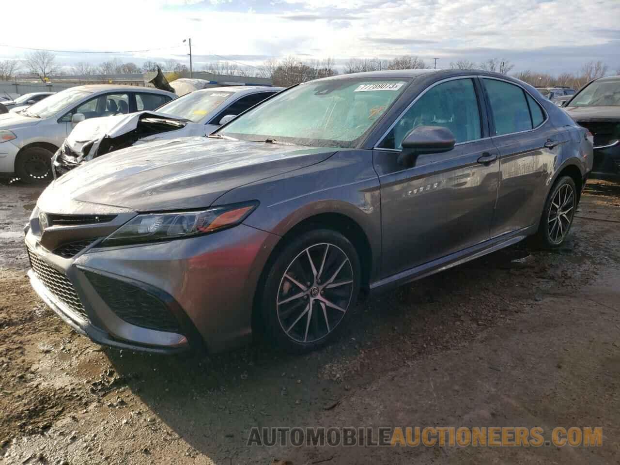 4T1G11AK4MU564942 TOYOTA CAMRY 2021