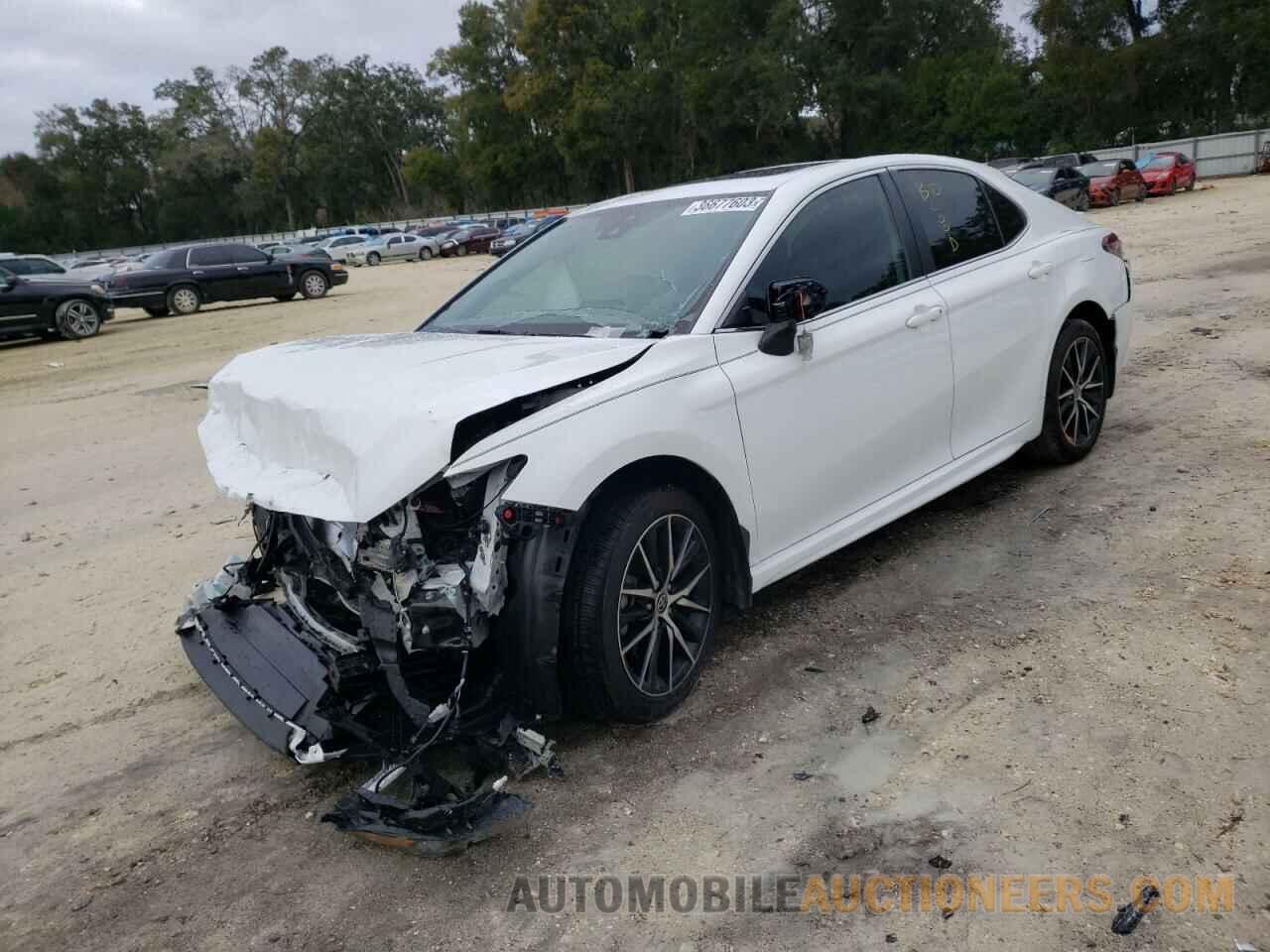 4T1G11AK4MU567260 TOYOTA CAMRY 2021