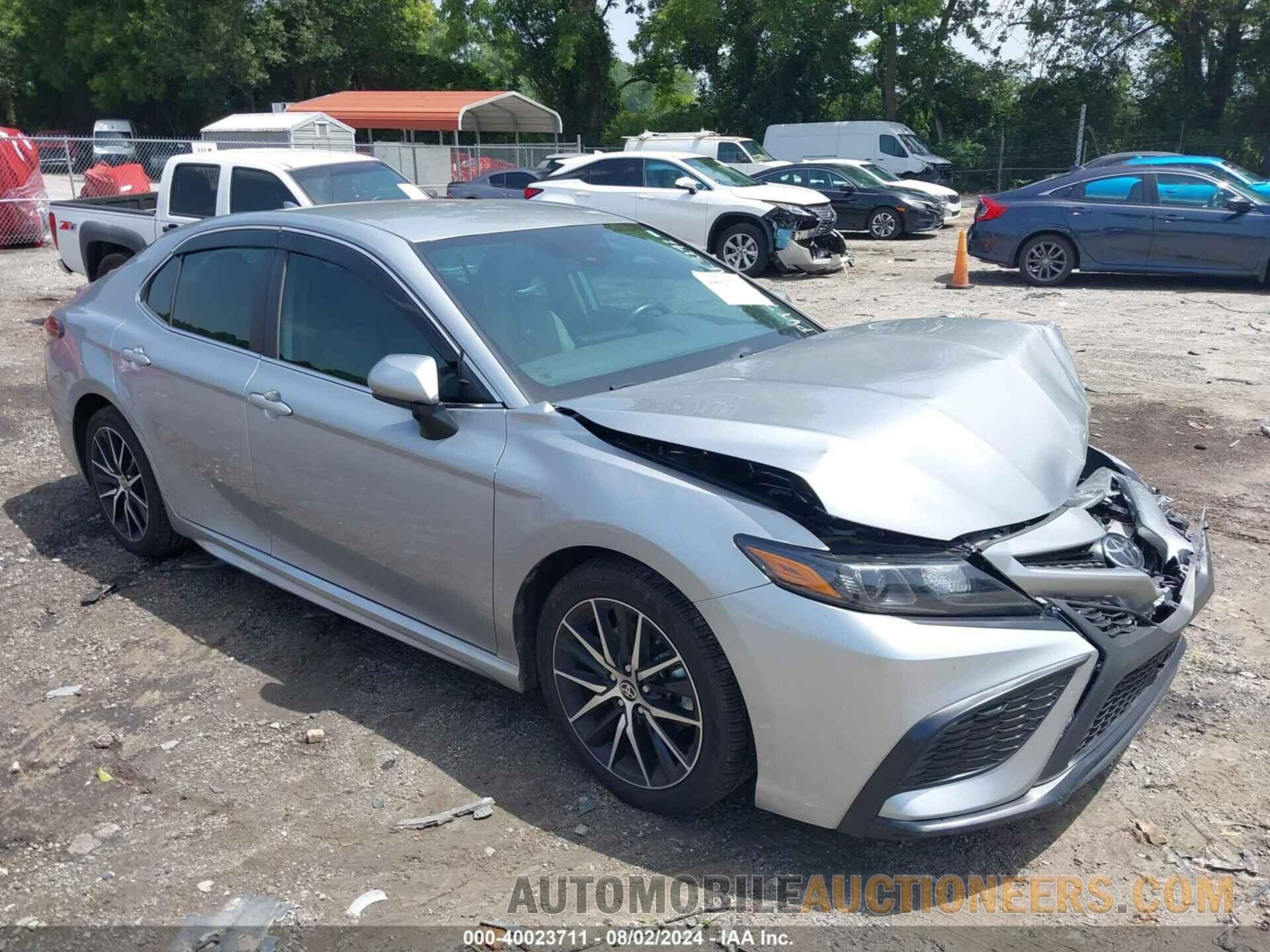 4T1G11AK4MU573141 TOYOTA CAMRY 2021