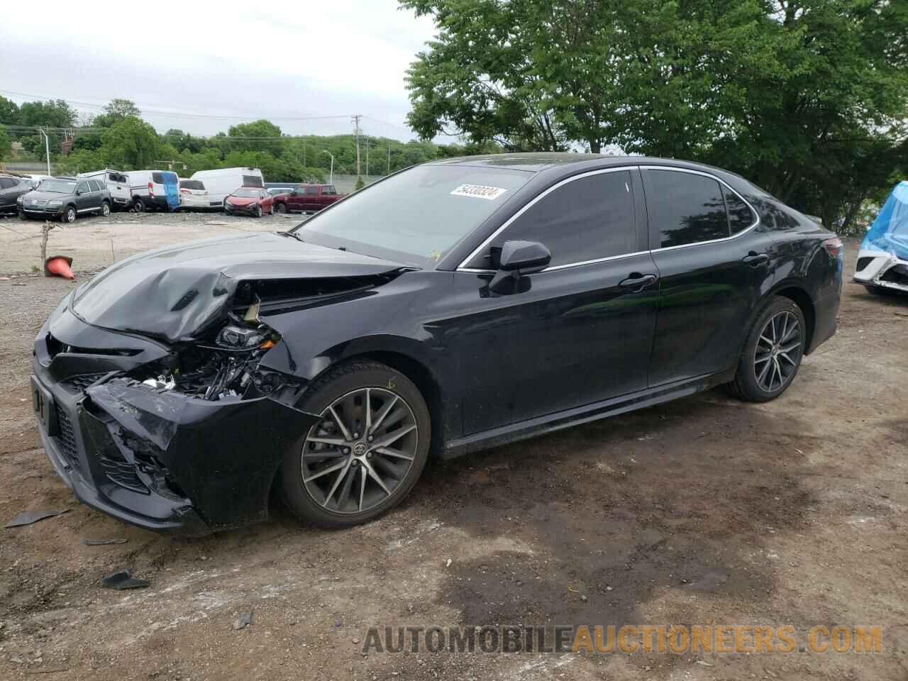 4T1G11AK4MU585175 TOYOTA CAMRY 2021