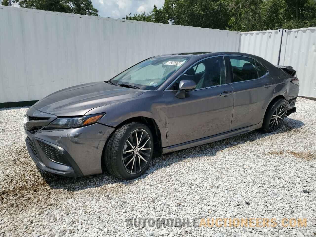 4T1G11AK4MU585287 TOYOTA CAMRY 2021