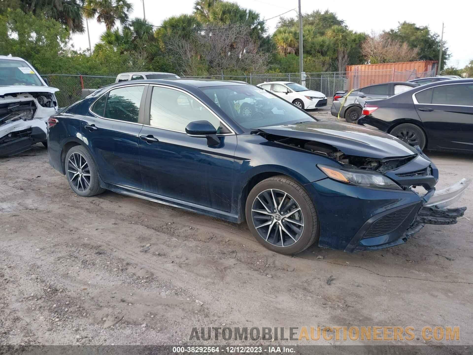 4T1G11AK4MU596810 TOYOTA CAMRY 2021