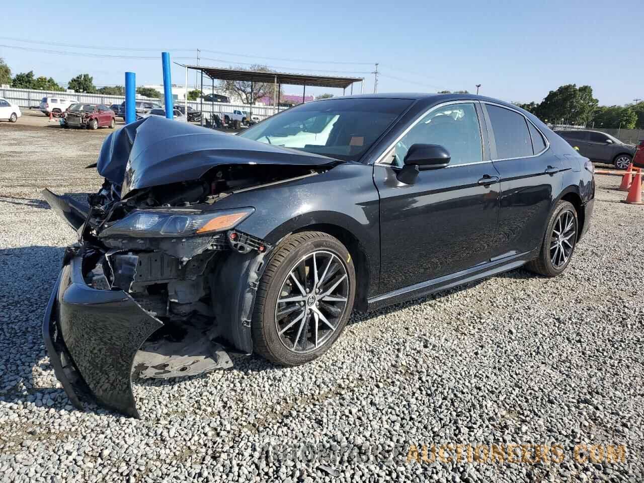 4T1G11AK4MU601200 TOYOTA CAMRY 2021