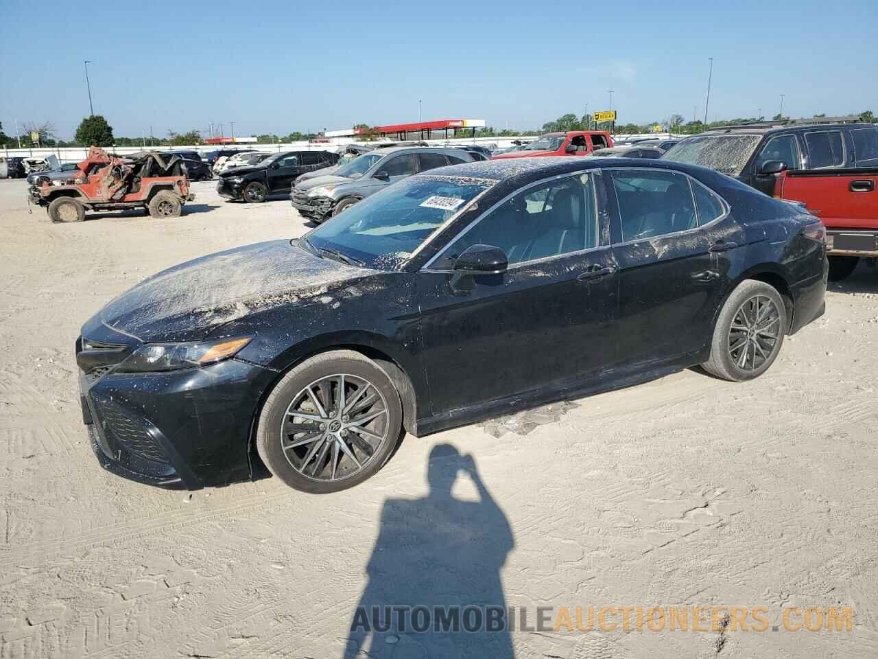 4T1G11AK4MU602265 TOYOTA CAMRY 2021