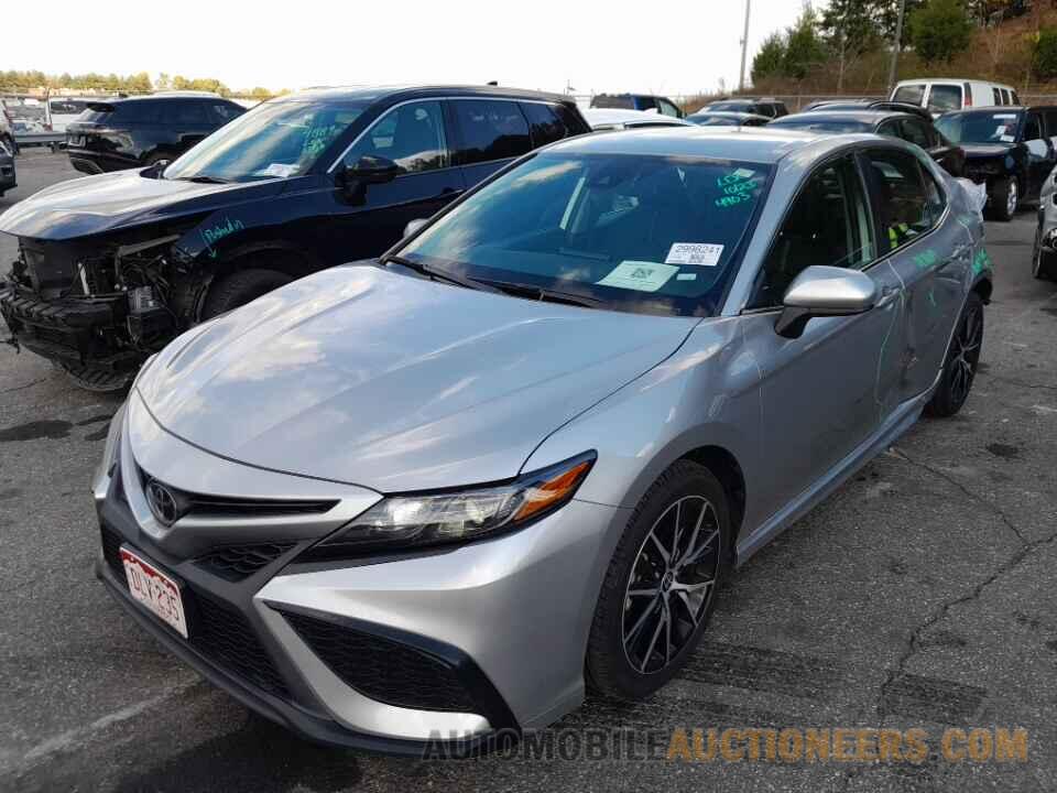 4T1G11AK4MU602881 Toyota Camry 2021