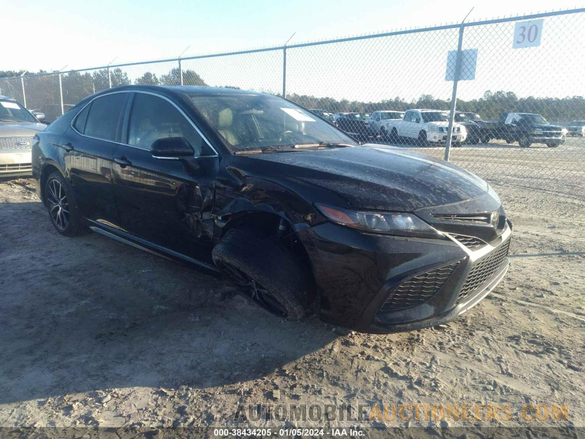 4T1G11AK4NU018479 TOYOTA CAMRY 2022