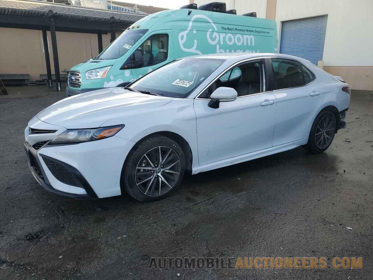 4T1G11AK4NU035833 TOYOTA CAMRY 2022