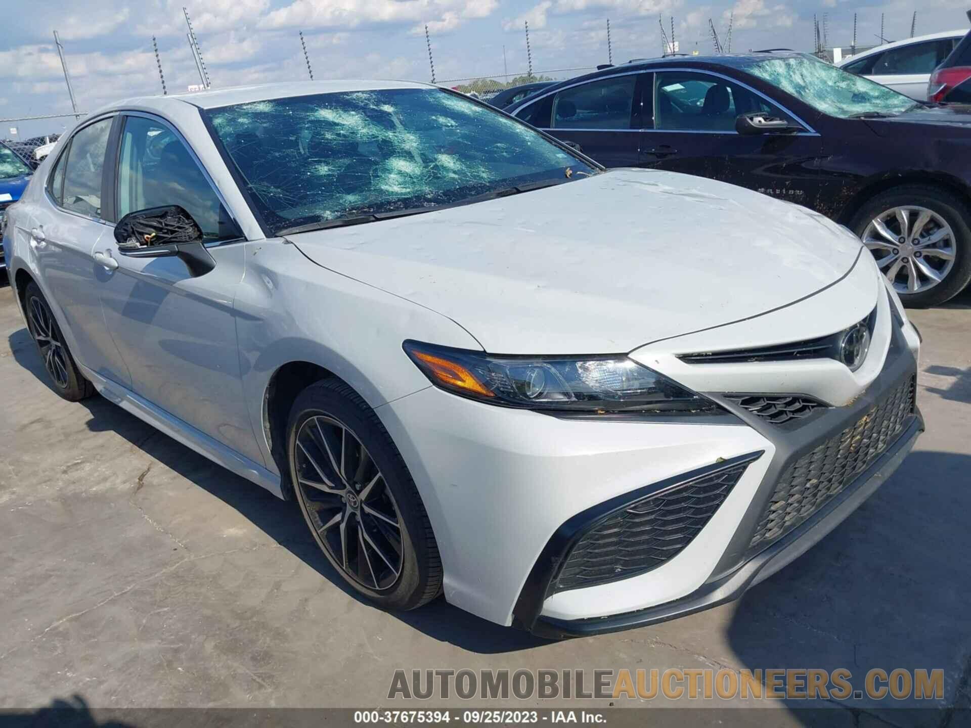 4T1G11AK4NU039137 TOYOTA CAMRY 2022