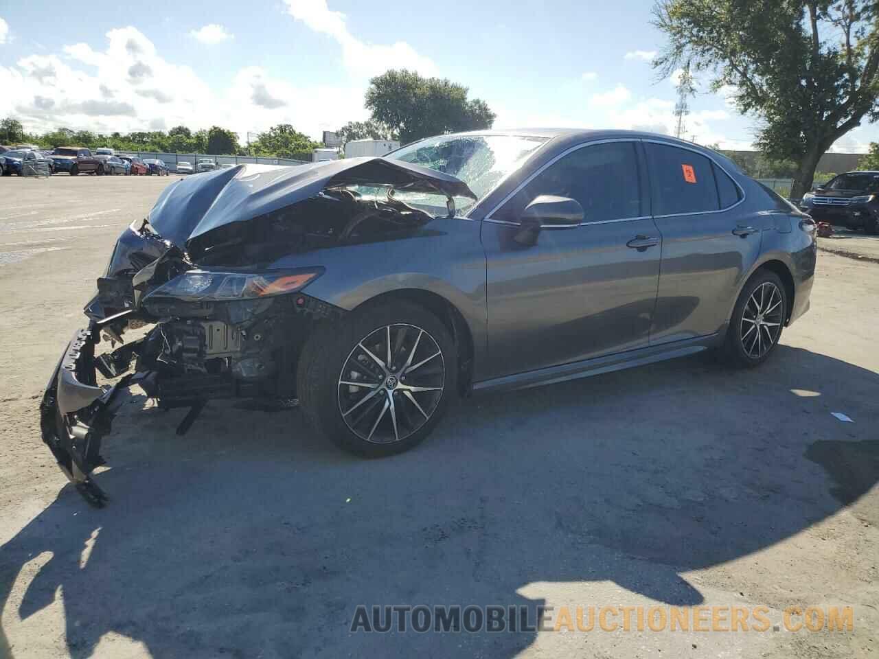 4T1G11AK4NU042409 TOYOTA CAMRY 2022