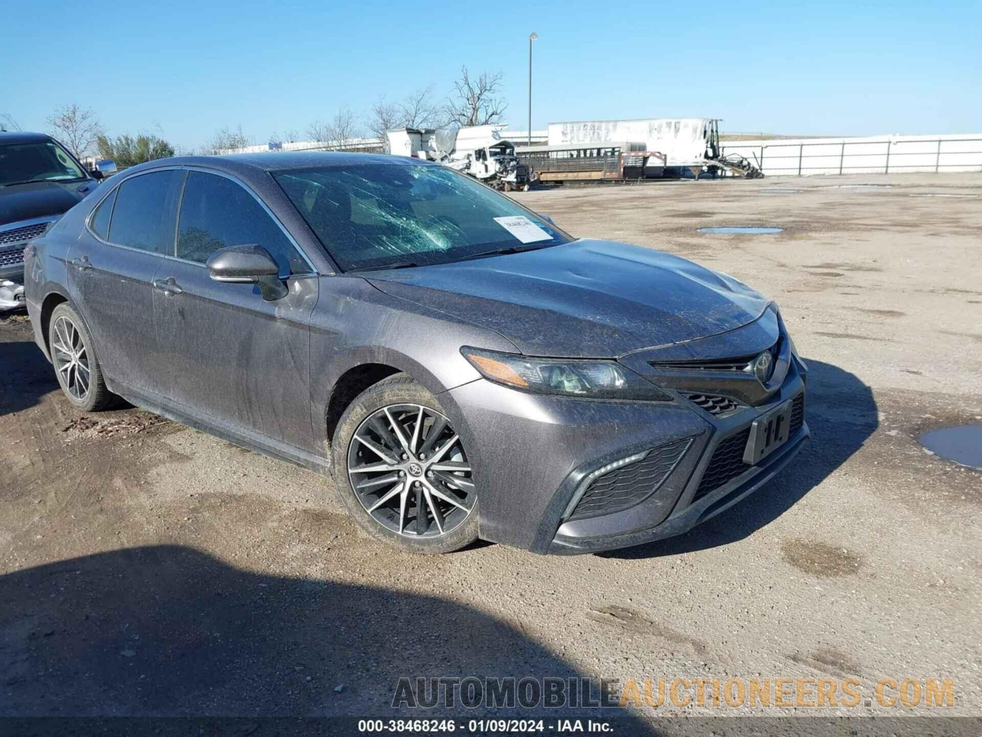 4T1G11AK4NU054575 TOYOTA CAMRY 2022