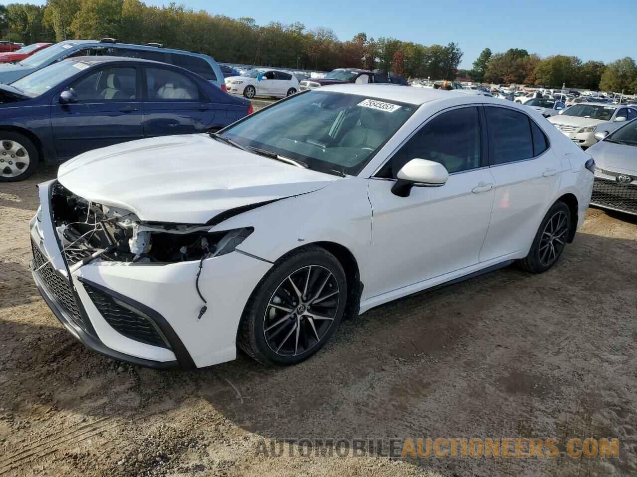 4T1G11AK4NU620413 TOYOTA CAMRY 2022