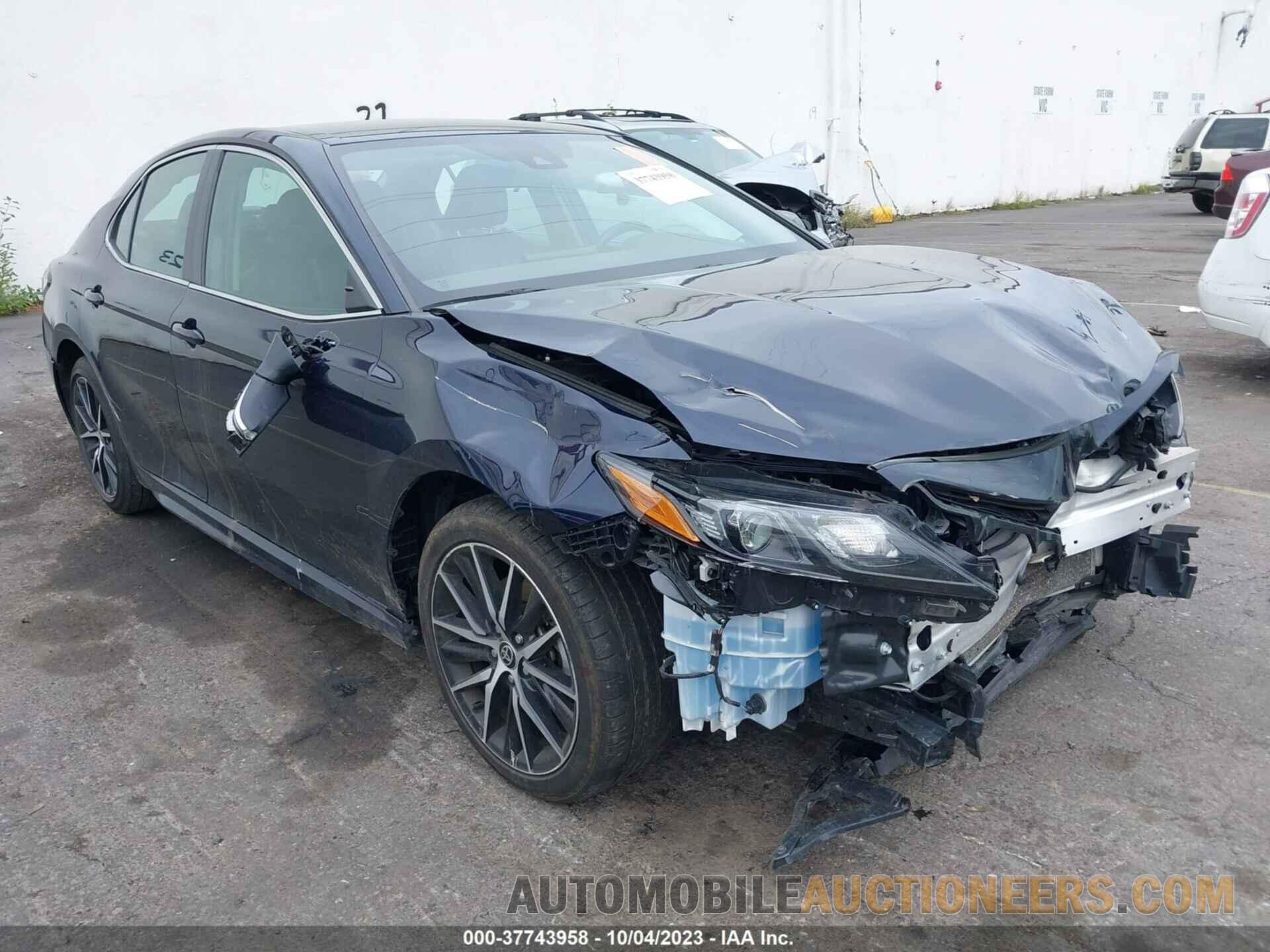 4T1G11AK4NU620735 TOYOTA CAMRY 2022