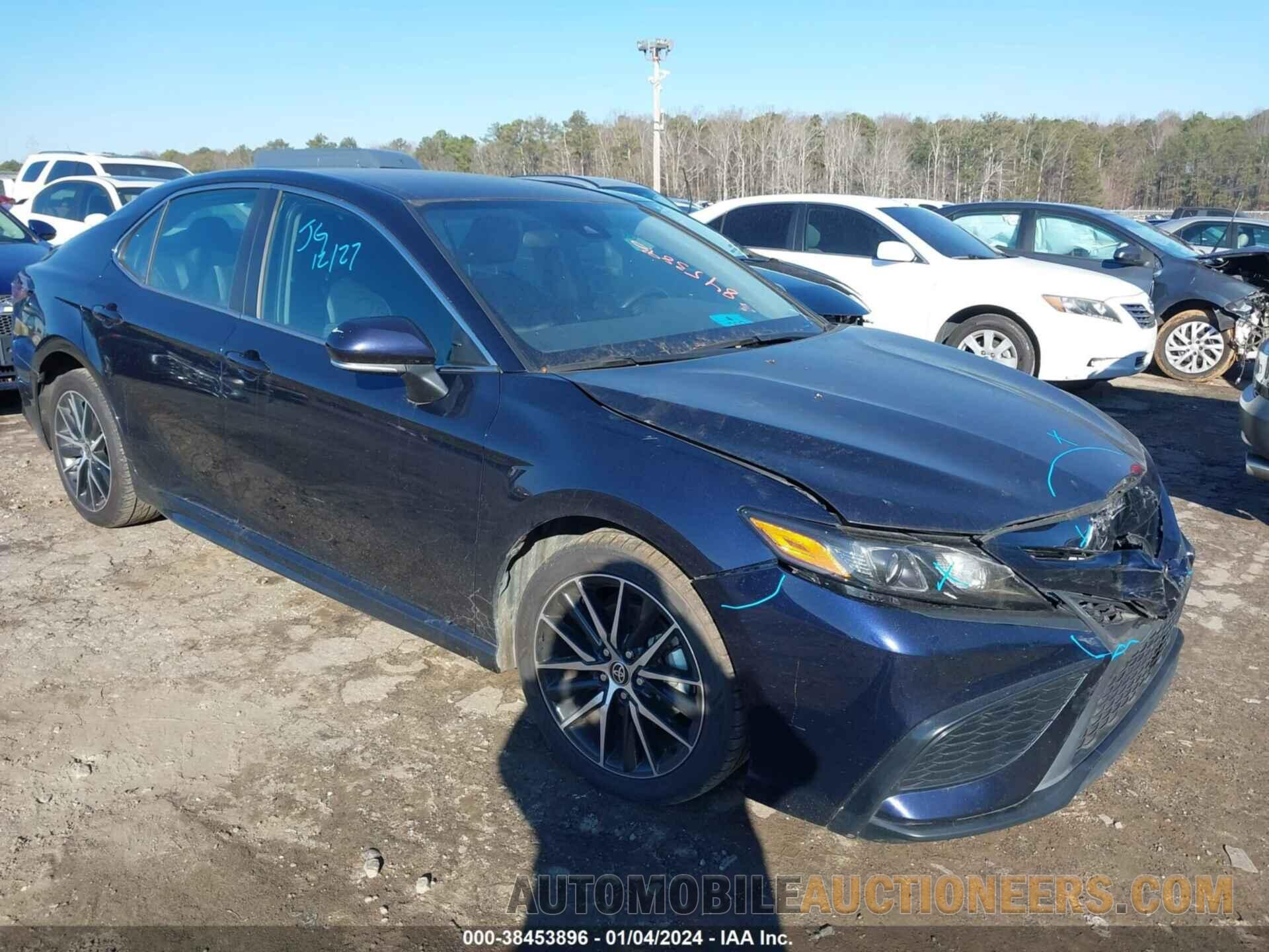 4T1G11AK4NU632240 TOYOTA CAMRY 2022