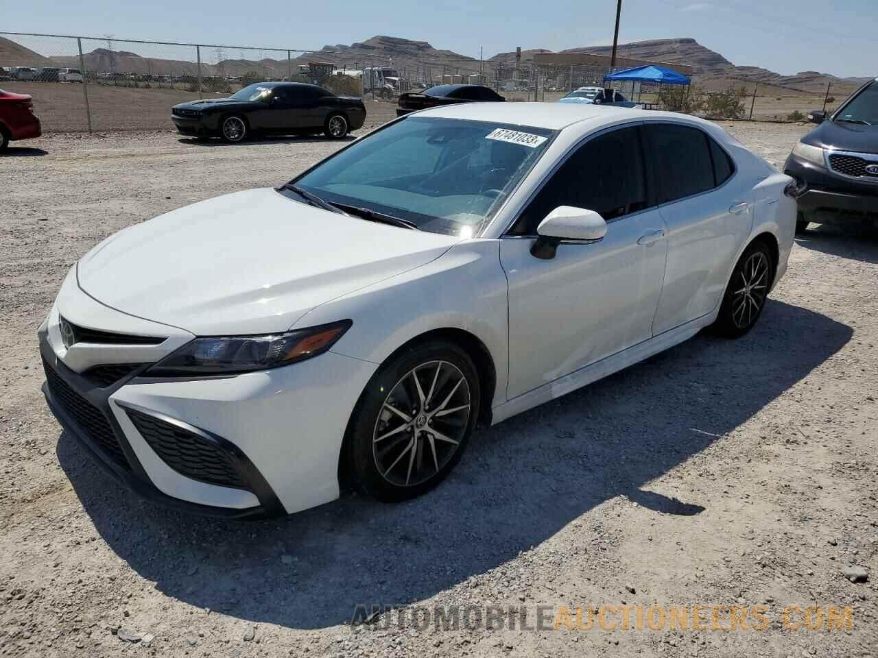 4T1G11AK4NU633758 TOYOTA CAMRY 2022