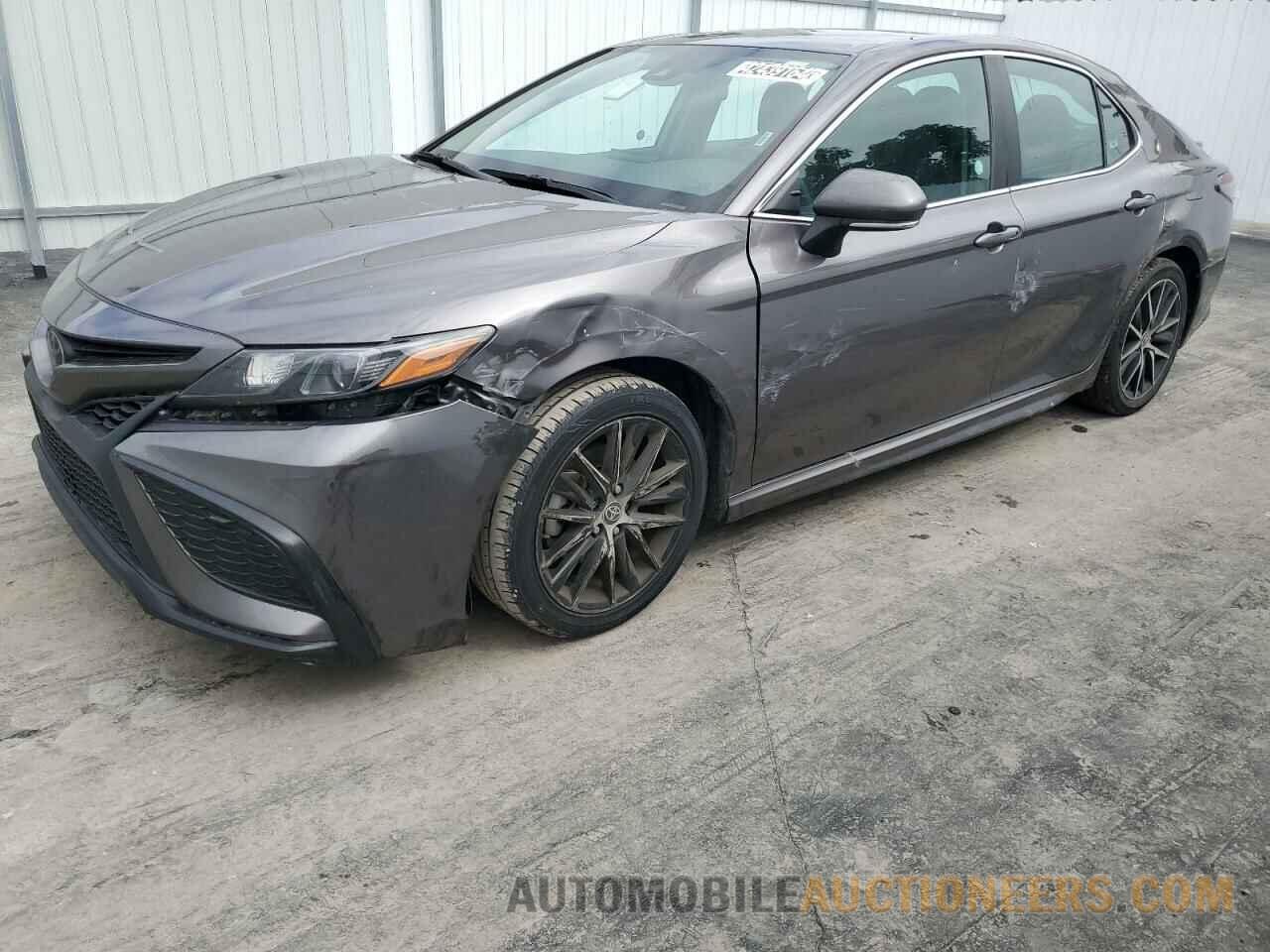 4T1G11AK4NU637857 TOYOTA CAMRY 2022