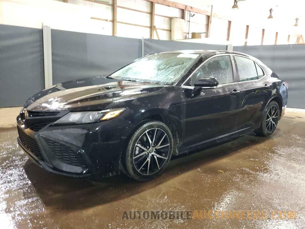 4T1G11AK4NU642086 TOYOTA CAMRY 2022