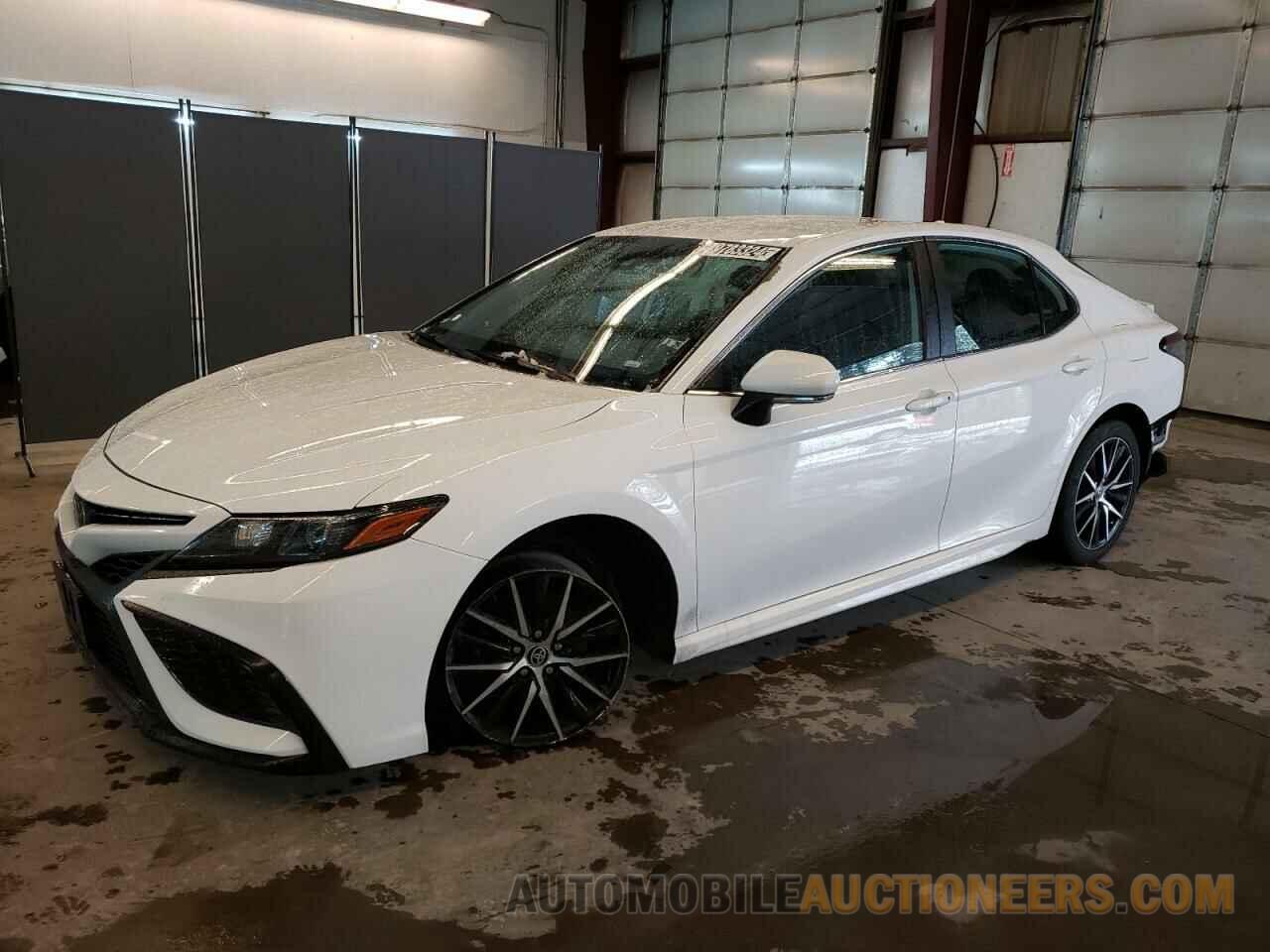 4T1G11AK4NU643061 TOYOTA CAMRY 2022