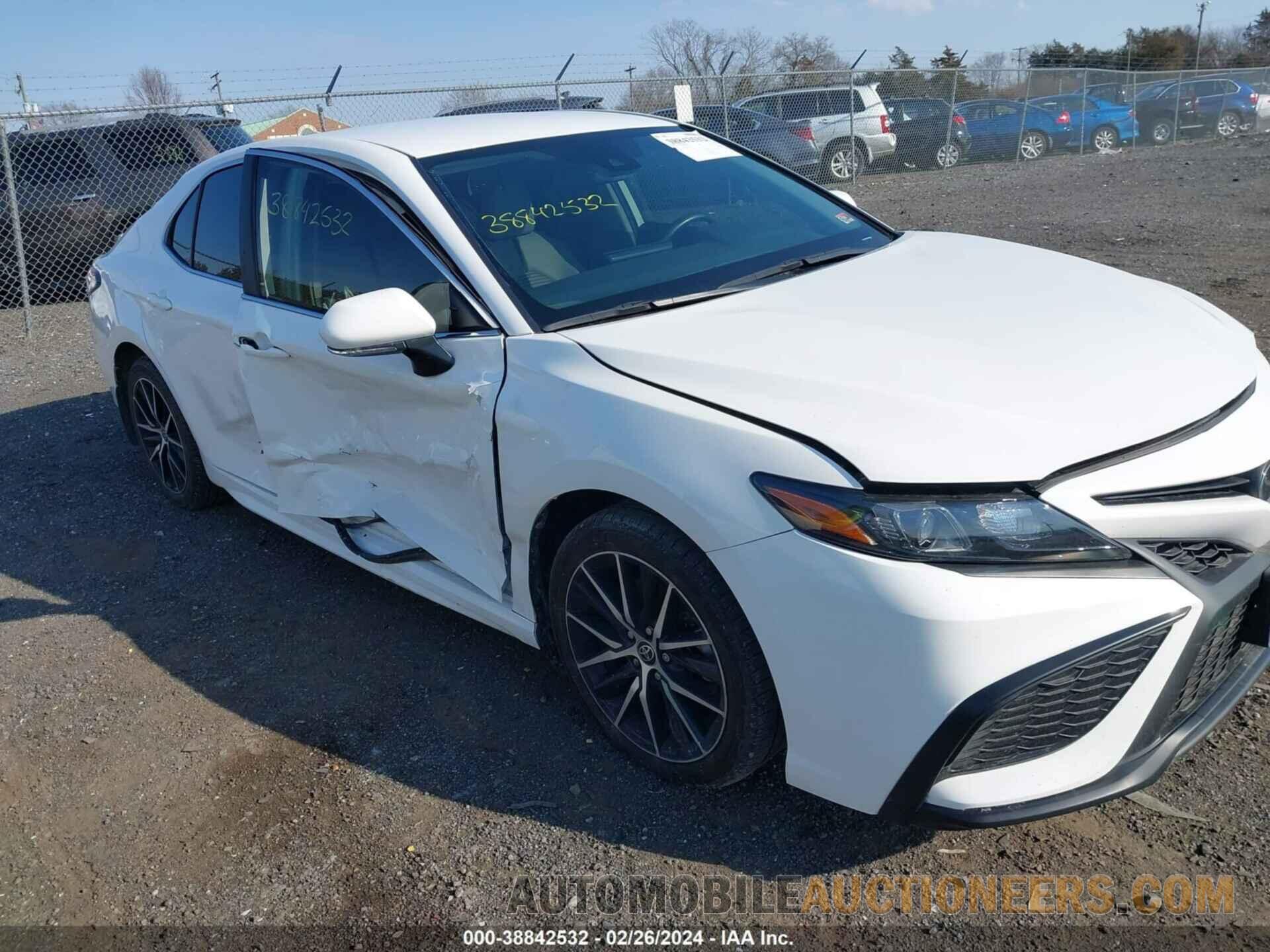 4T1G11AK4NU646459 TOYOTA CAMRY 2022