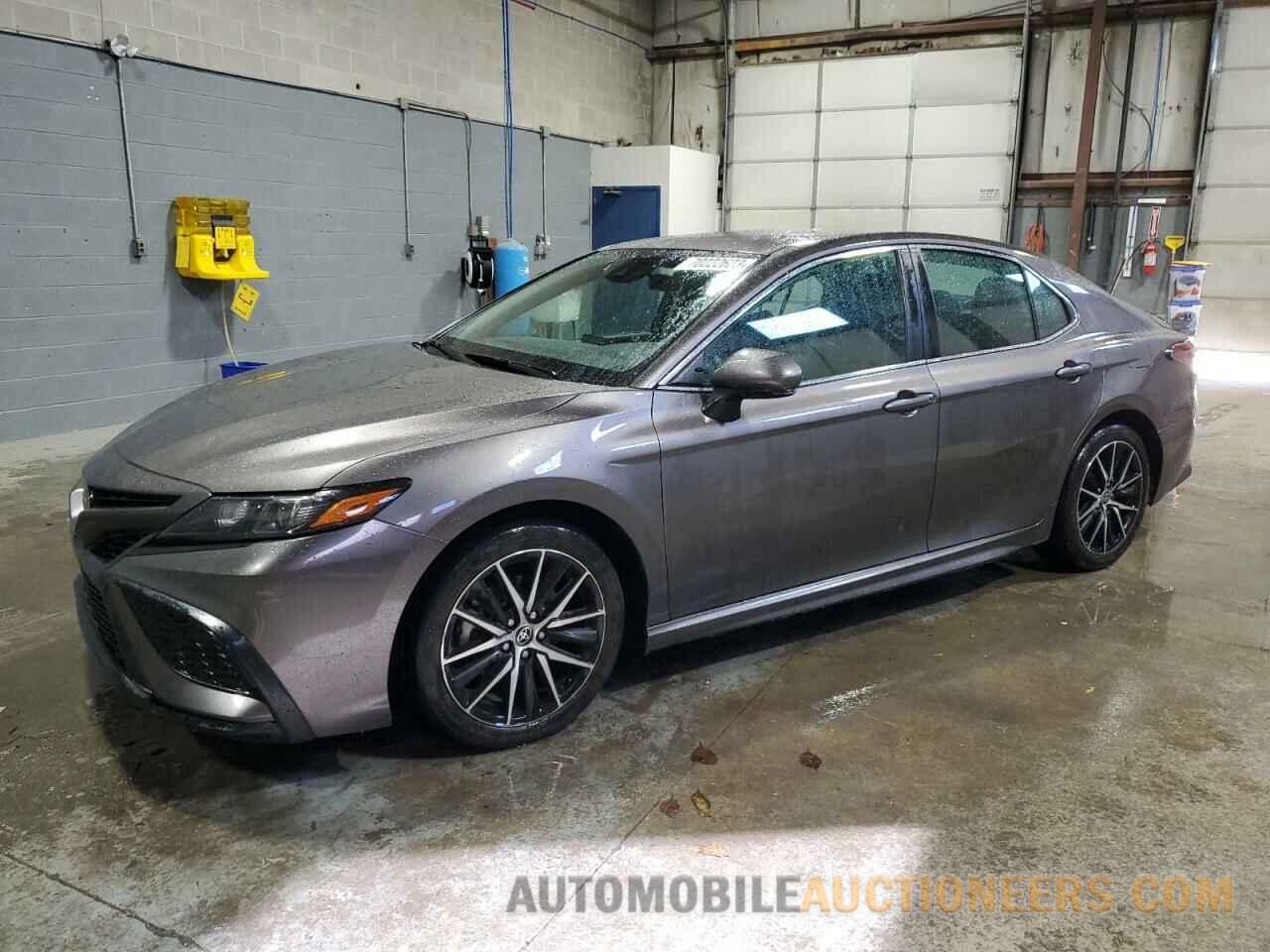 4T1G11AK4NU652505 TOYOTA CAMRY 2022