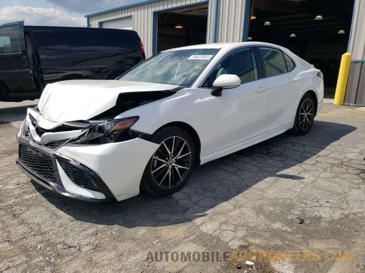 4T1G11AK4NU661396 TOYOTA CAMRY 2022