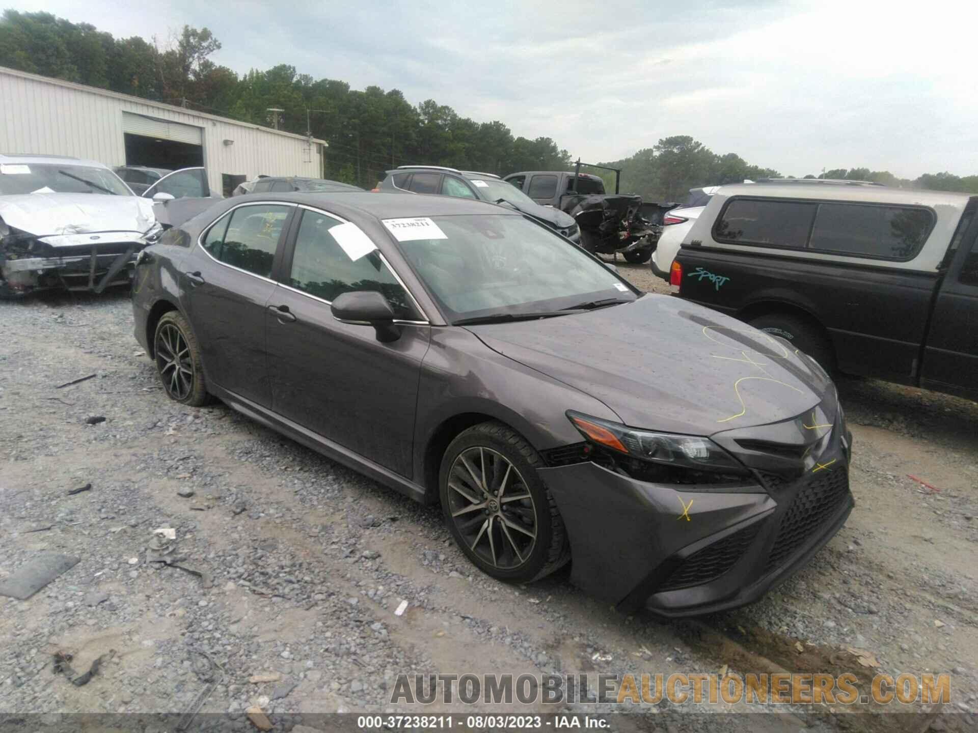 4T1G11AK4NU666100 TOYOTA CAMRY 2022