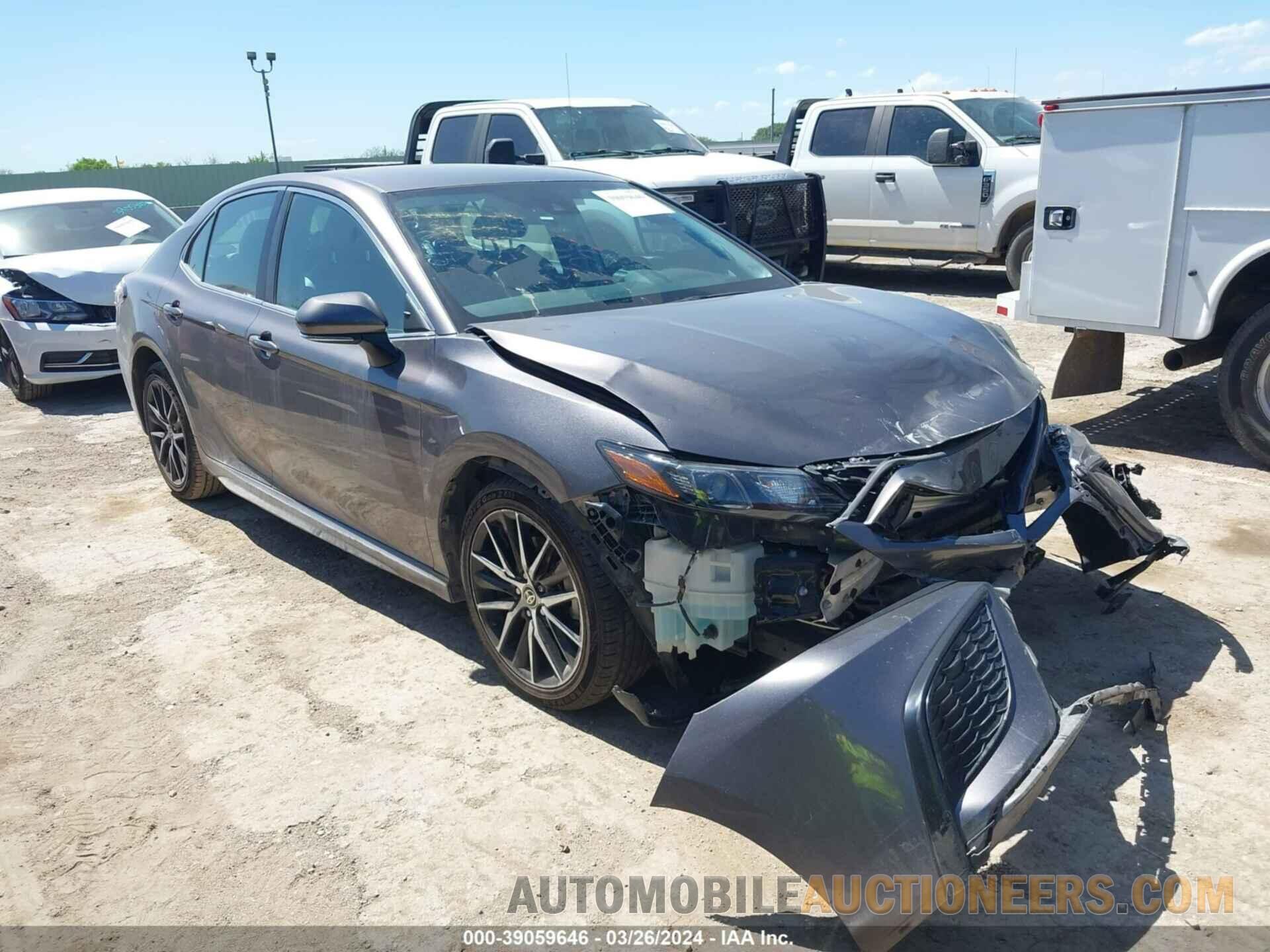 4T1G11AK4NU669790 TOYOTA CAMRY 2022