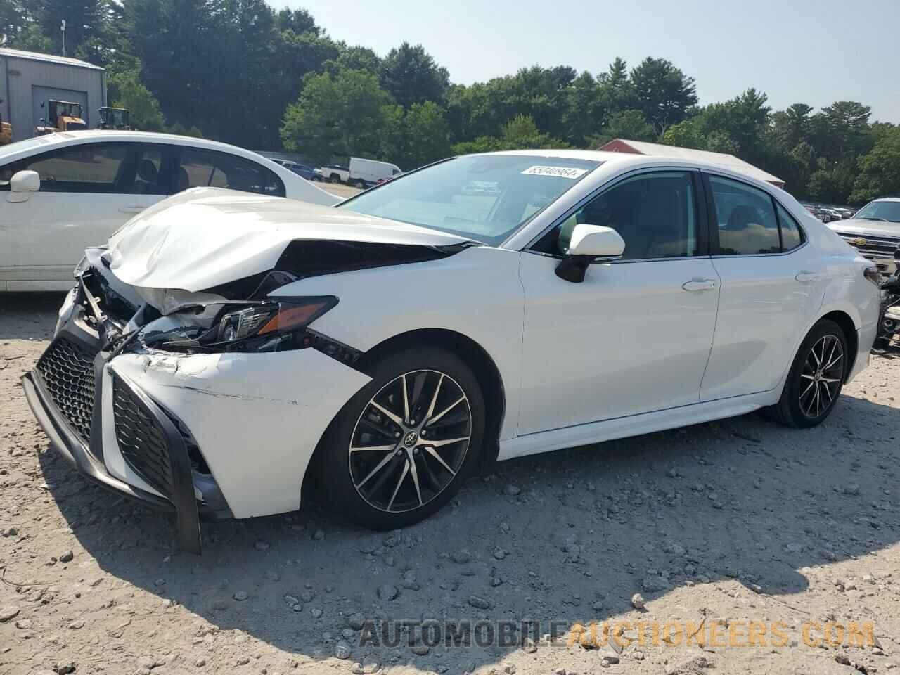 4T1G11AK4NU682118 TOYOTA CAMRY 2022