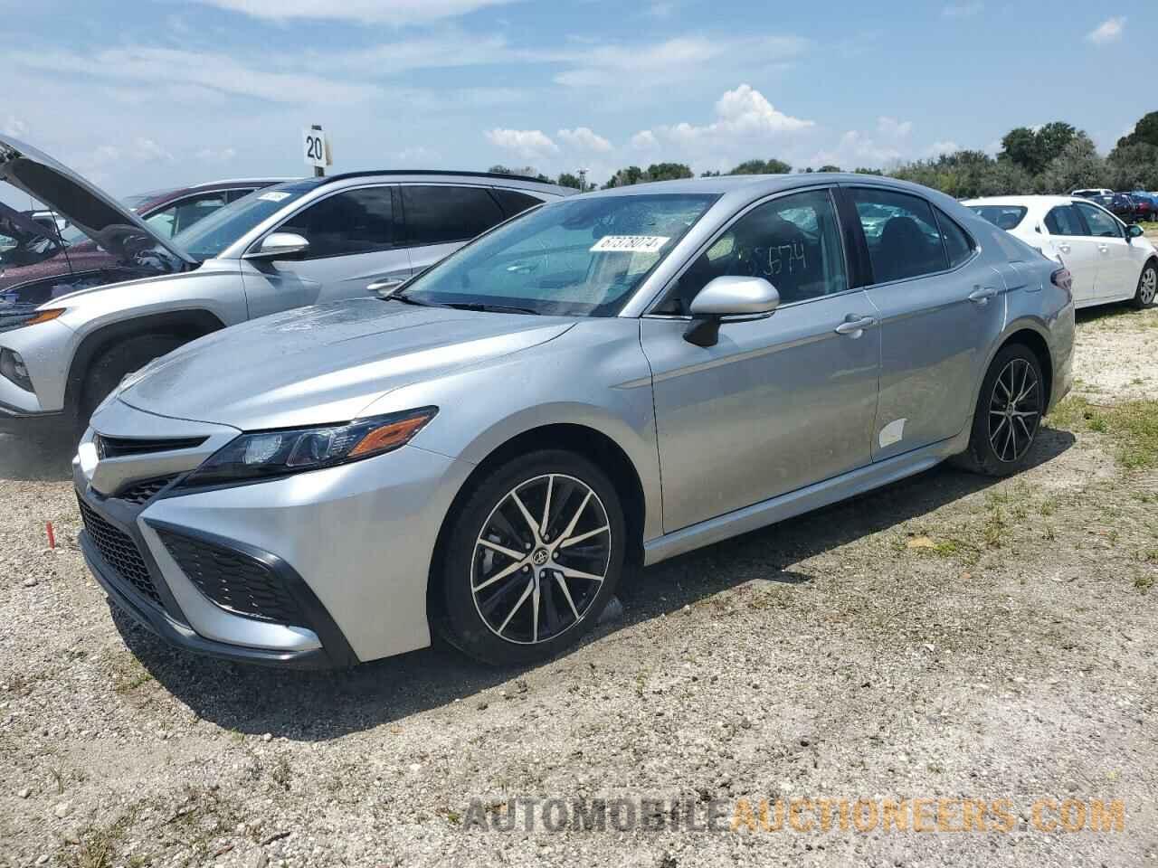 4T1G11AK4NU689196 TOYOTA CAMRY 2022