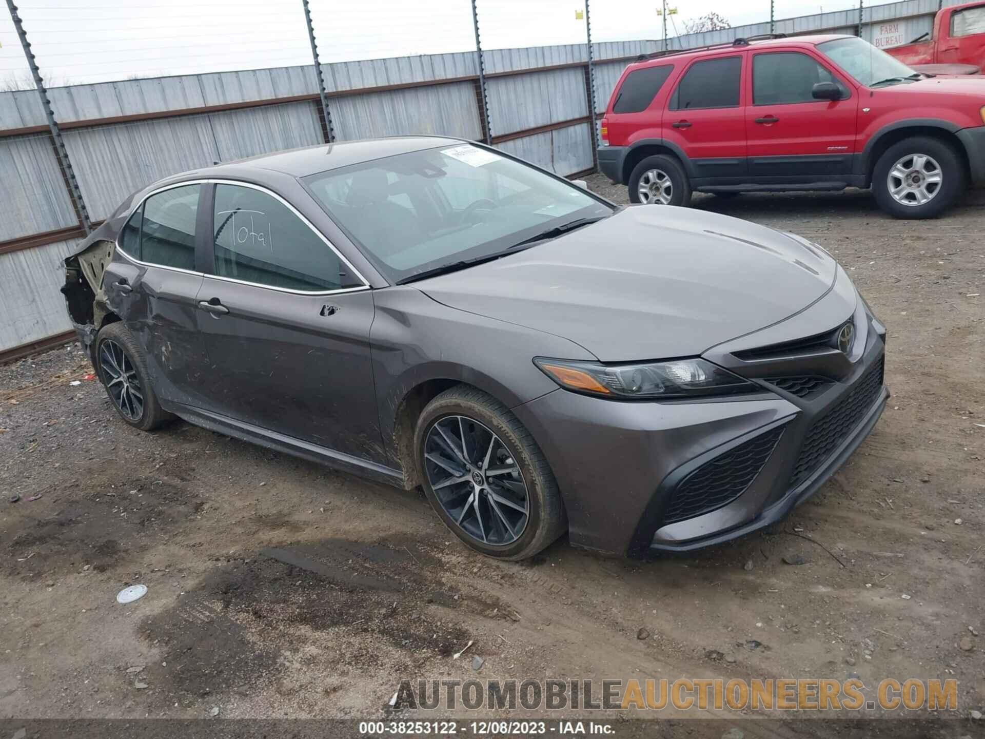 4T1G11AK4NU715926 TOYOTA CAMRY 2022