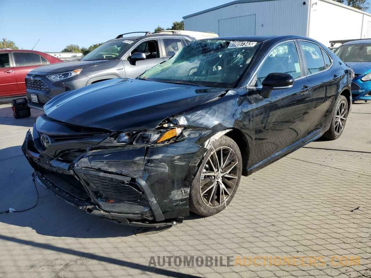 4T1G11AK4PU826334 TOYOTA CAMRY 2023