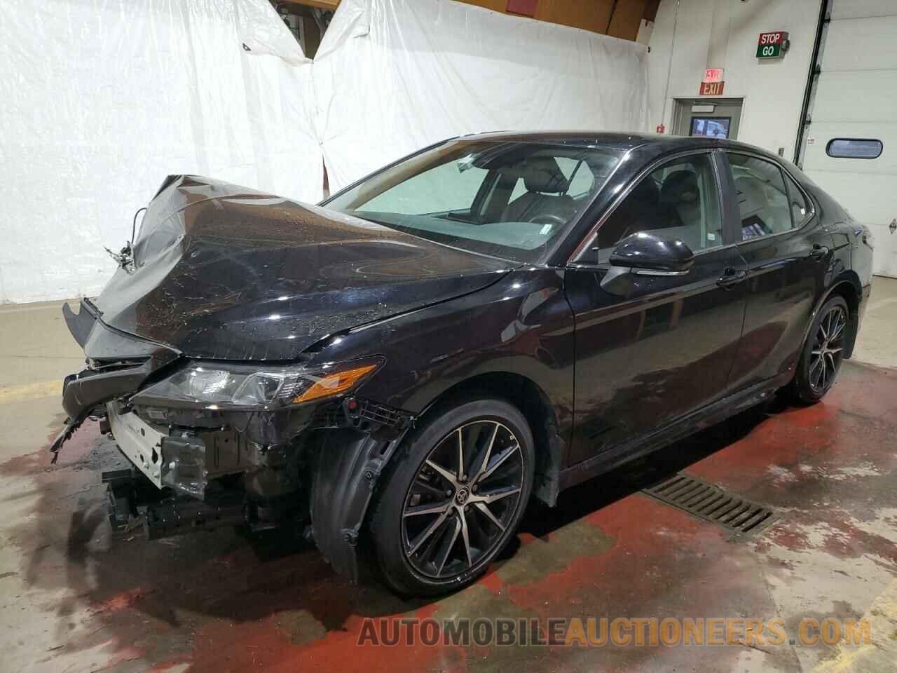 4T1G11AK4RU205954 TOYOTA CAMRY 2024