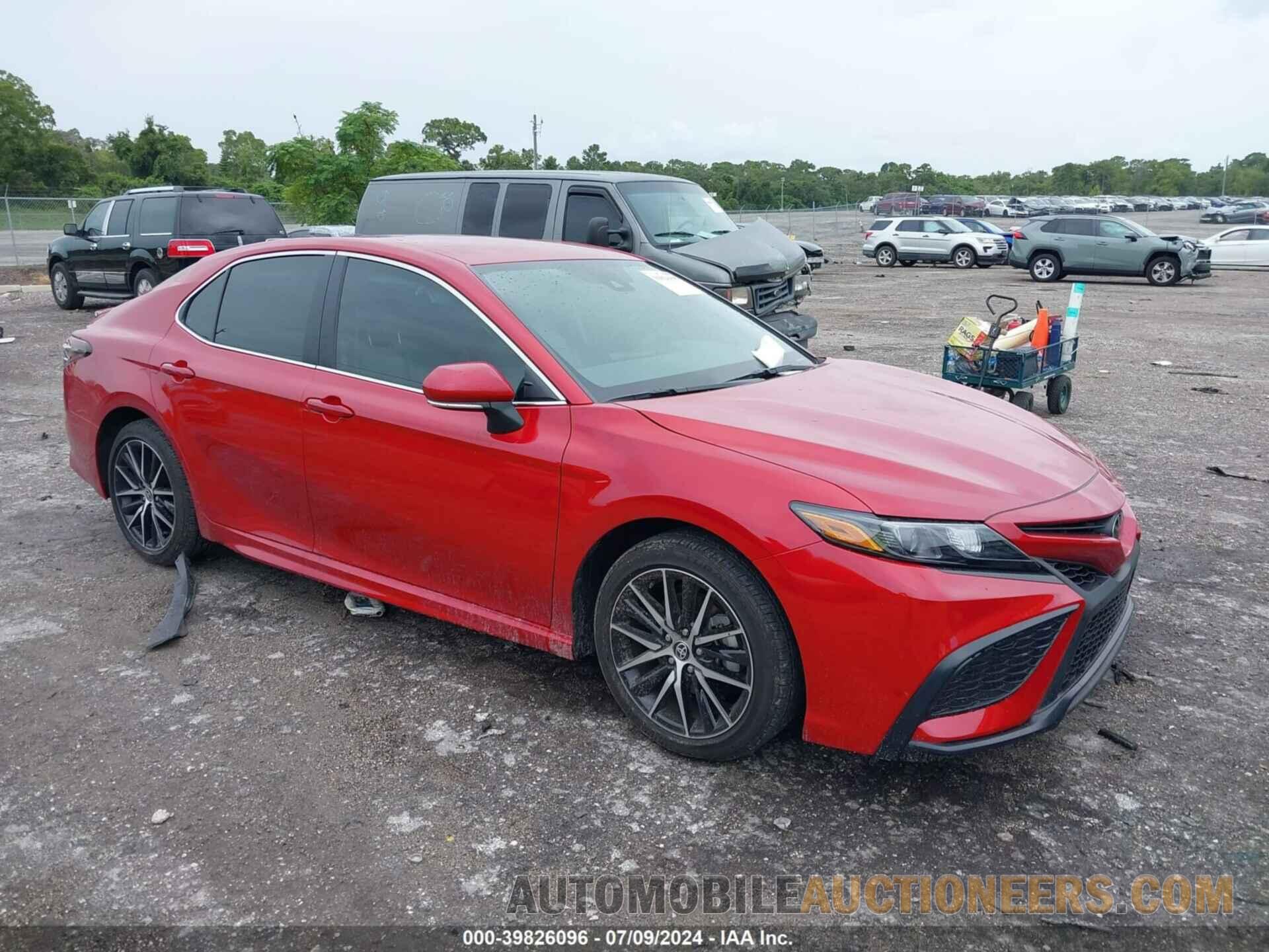 4T1G11AK4RU220776 TOYOTA CAMRY 2024