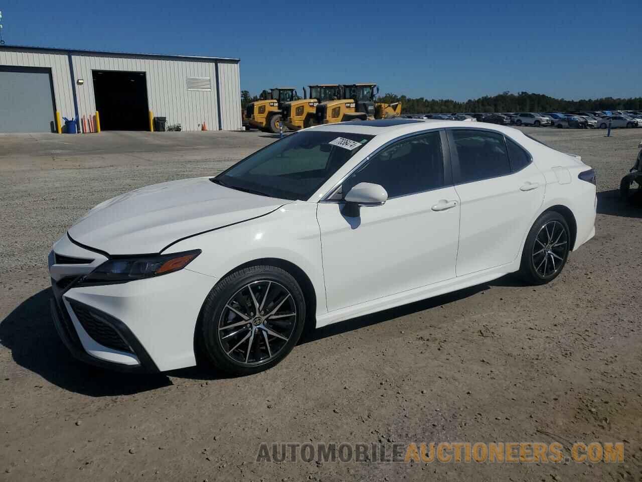 4T1G11AK4RU233561 TOYOTA CAMRY 2024