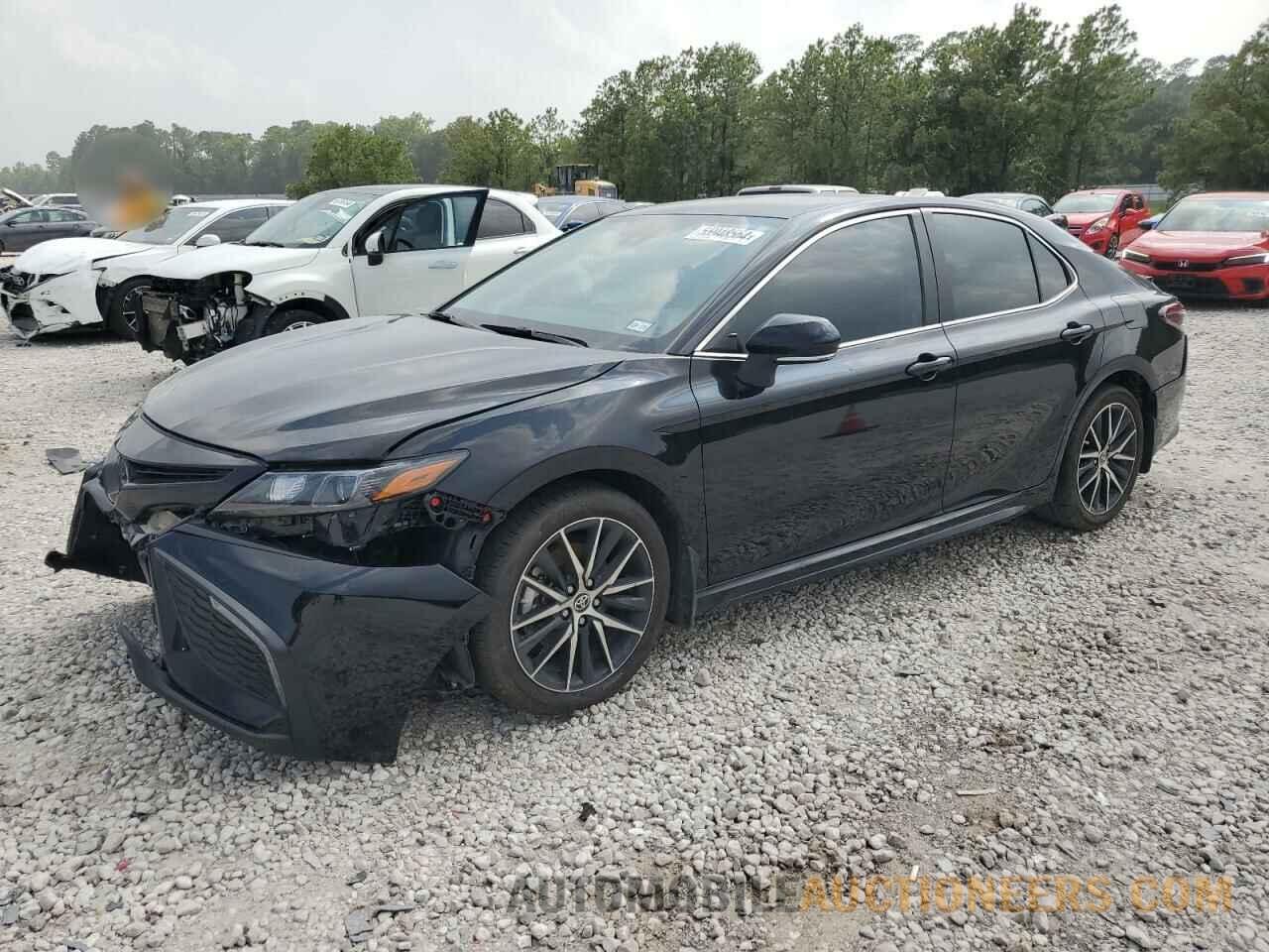 4T1G11AK4RU847364 TOYOTA CAMRY 2024