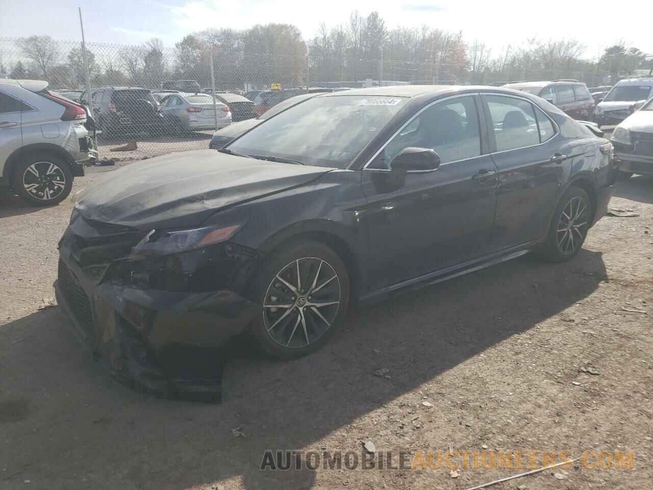 4T1G11AK4RU860311 TOYOTA CAMRY 2024